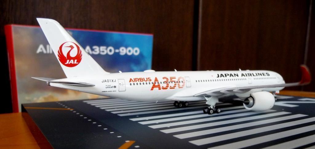 ＪＡＬ Ａ３５０-900 1号機モデルプレーン （1/400スケール） 入手した