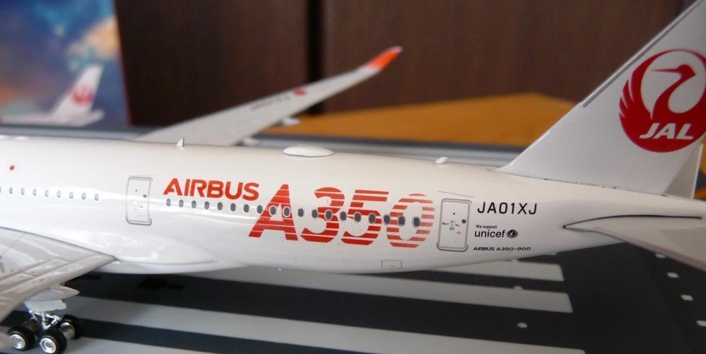 ＪＡＬ Ａ３５０-900 1号機モデルプレーン （1/400スケール） 入手した