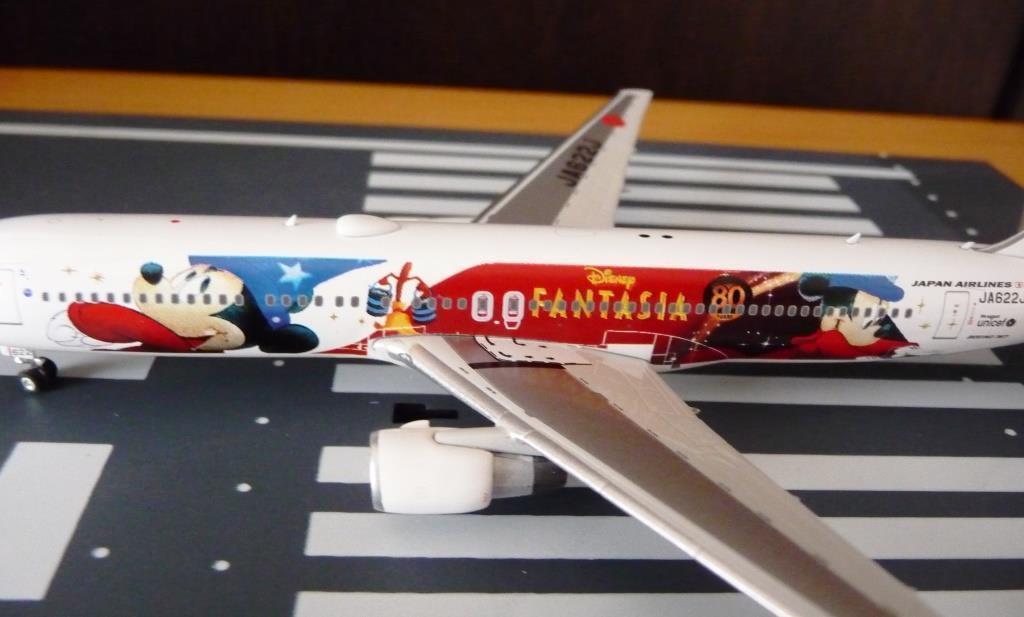 JAL DREAM EXPRESS FANTASIA 80」B767-300ER JA622J 1/400スケール 