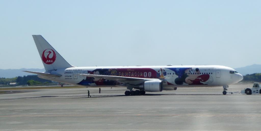 JAL DREAM EXPRESS FANTASIA 80」B767-300ER JA622J 1/400