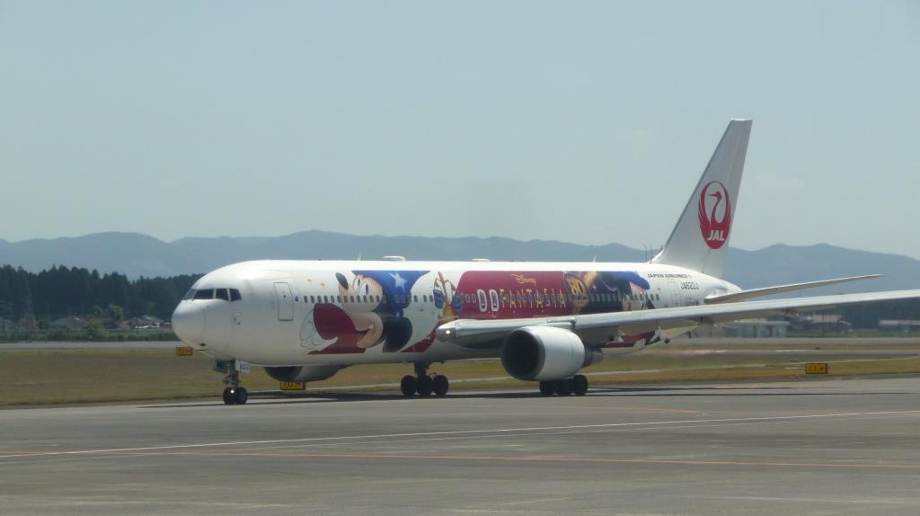 JAL DREAM EXPRESS FANTASIA 80」B767-300ER JA622J 1/400
