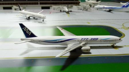 Ｂ７７７-300 風塗装機モデル 1/400ｻｲｽﾞ 激レア品！？: アナちゃん趣味便り！