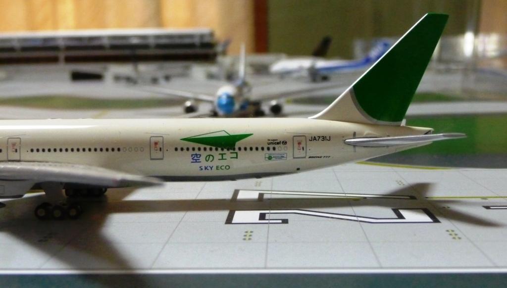 現品限り一斉値下げ！ ＡＫＩ １／２００ＪＡＬ／Ｂ７７７－２００空の