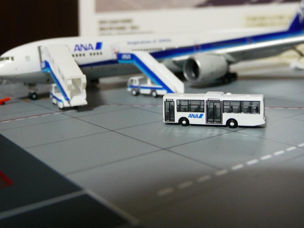 ANA B777-300ER JA784A 初IOJロゴ入りモデル！ GSE