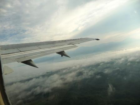 飛行機の窓 飛行機の窓から見る富士山｜ironman8710のブログ｜VW Life